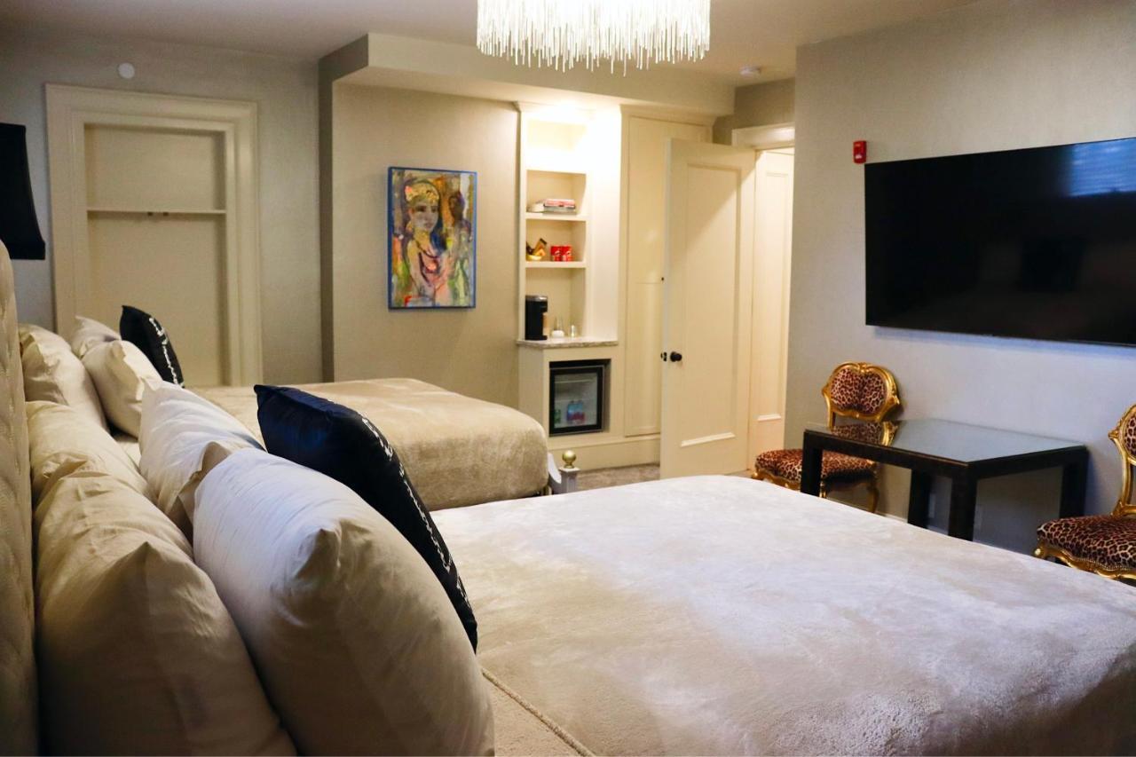 The Edward Hotel 3*