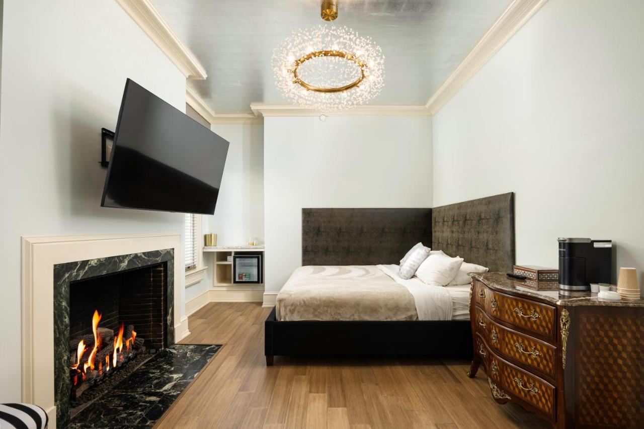 The Edward Hotel